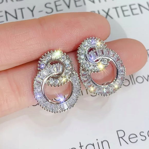 ** Luxury 925 Silver White Sapphire Hoop Earrings - Picture 2 of 7